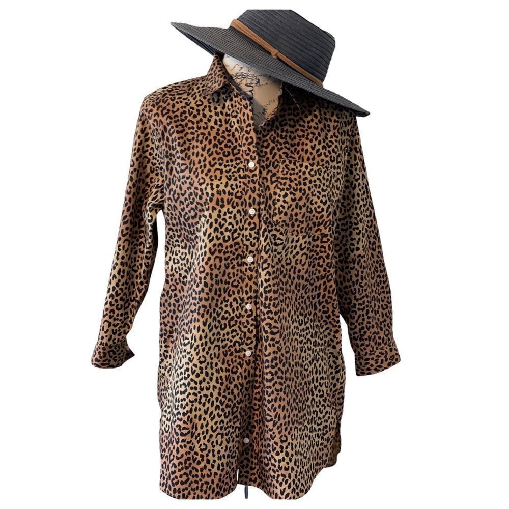 𝅺lands End Leopard Print Non Iron Supima Button Down Shirt - Picture 6 of 11